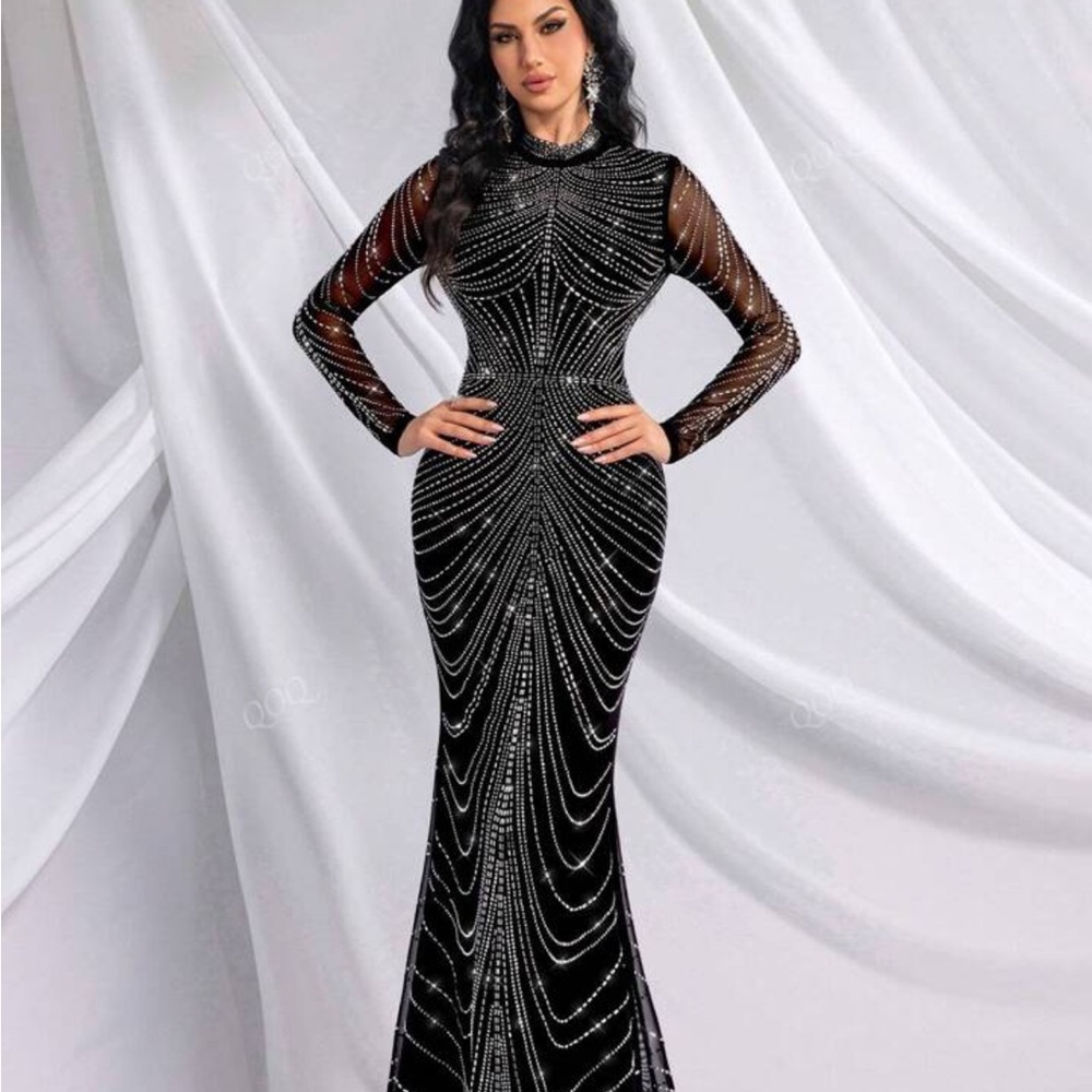 Elegant Black Evening Gown